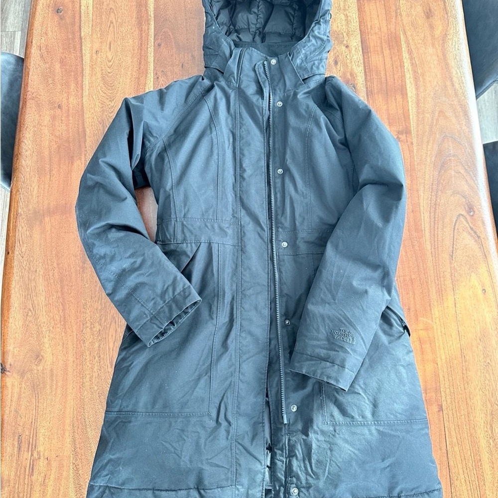 The North Face Black Ski Jacket Weather-Resistant Hooded